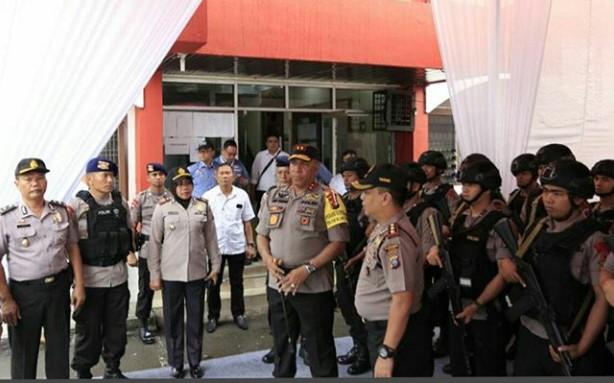 Ratusan Personel Gabungan Amankan Kantor KPU Sumut