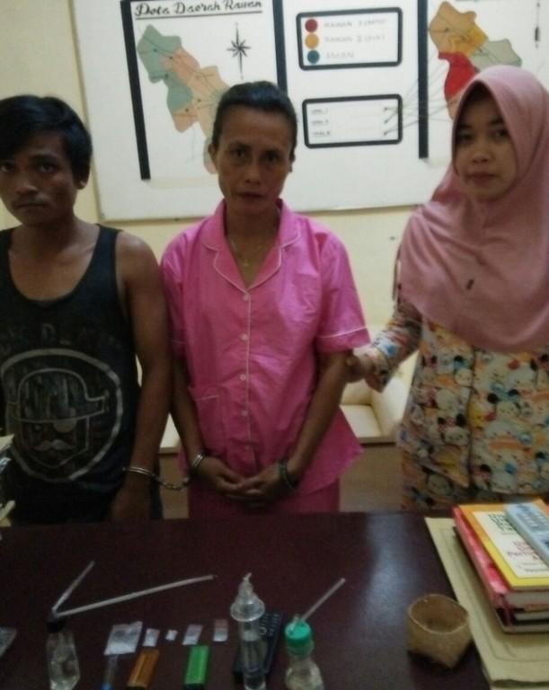 Asyik Nyabu, Dua Sejoli Digelandang Polsek Sei Kanan