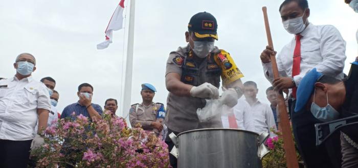 Polres Asahan Musnahkan 16 Kg Sabu dan 20 Kg Ganja 