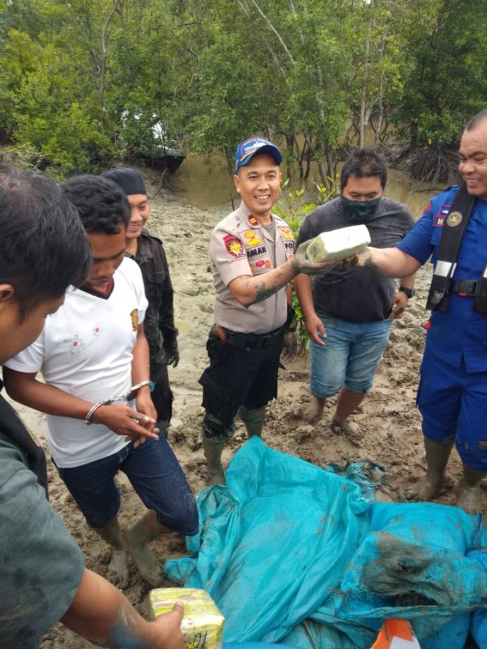 Tim Satgas Gabungan NIC Amankan 50 Kg Sabu dan 15 RIBU Ekstasi 
