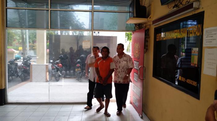 Saling Ejek di FB, Indra Tewas Dikeroyok Ayah dan Anak 