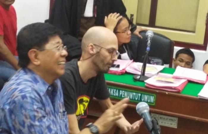 Ngakunya Obat Stres, Warga Jerman Simpan Ganja 1 Ons Diadili 