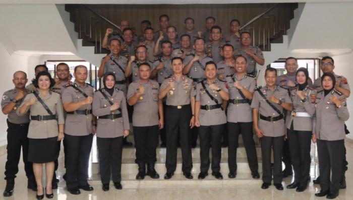 Kapolrestabes Medan Pimpin Upacara Sertijab