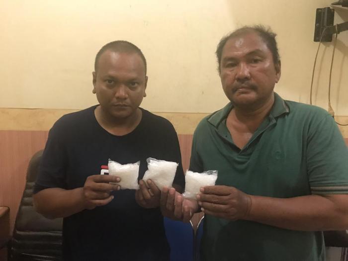Dua Pengedar Sabu Transaksi Sama Polisi