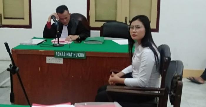 Gelapkan Uang Rp 150 Juta, Mahasiswi Nias Cantik Dituntut 3 Tahun 8 Bulan Penjara