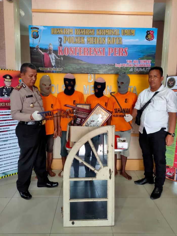 Polsek Medan Kota Pergoki 4 Pembongkar Rumah