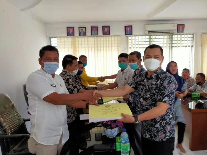 Bapenda Serahkan SPPT PBB 90000 Wajib Pajak