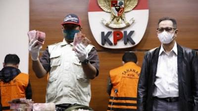 KPK Perpanjang Masa Penahanan Bupati Langkat Cs