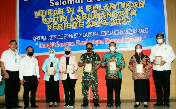 Bupati Hadiri Muskab KADIN ke VI Sekaligus Pelantikan Kepengurusan di Labuhanbatu