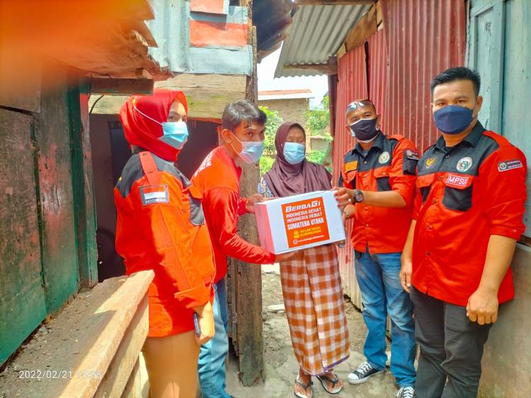 MPSU Serta Team Berbagi Indonesia Sehat, Indonesia Hebat Sumatera Utara , Bagikan 50 Paket Sembako Kurangi Beban Masyarakat Kota Medan
