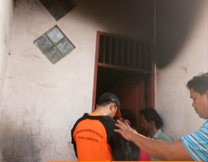 Korsleting Listrik, Dapur Rumah Terbakar 