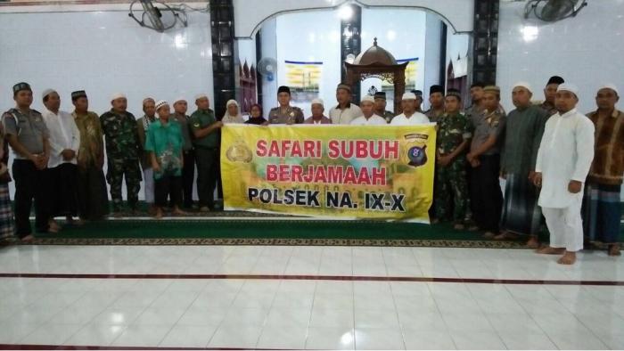 Polsek NA IX-X dan Muspika Safari Subuh di Masjid Al-Muttaqin 