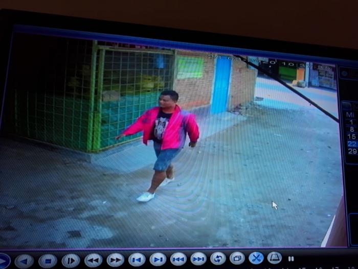 Maling Hp Guru SD Terekam CCTV