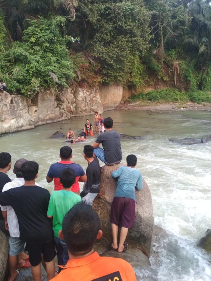 Polisi Selidiki Penyebab Tewasnya 2 Siswi SMP Tenggelam di Pantai Salju