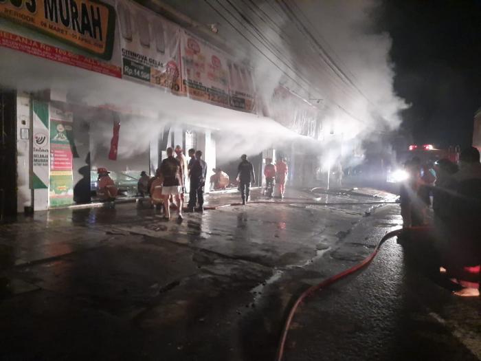 Irian Supermarket Tamora Terbakar 