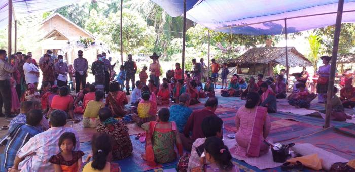 Kapolsek, Danramil dan Camat Bubarkan Pesta Adat di Bangun Purba 