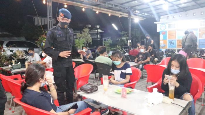 TNI-Polri dan Pemko Medan Laksanakan Ops Yustisi Penerapan PPKM Mikro