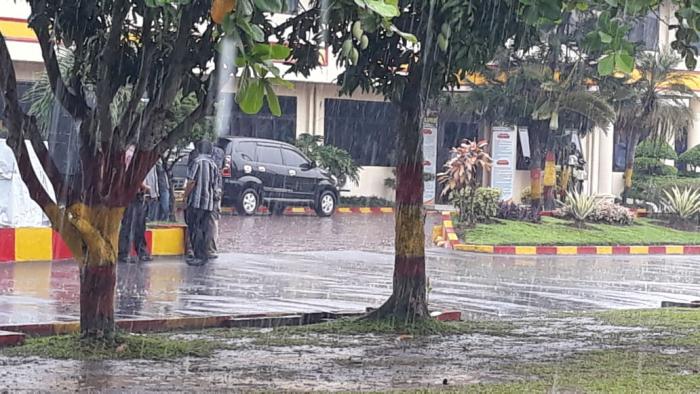KPK Periksa H Anif dan Ijeck di Mako Brimob