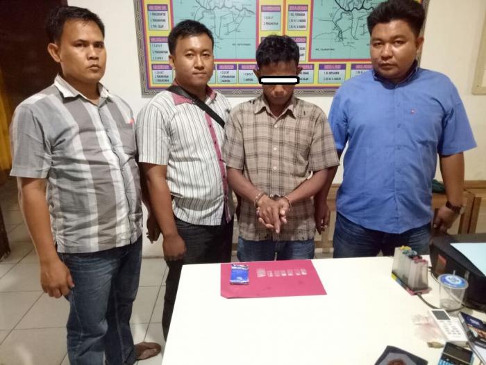 Dikibusi, Pengedar Ini Gol Simpan Sabu di Kandang Ayam