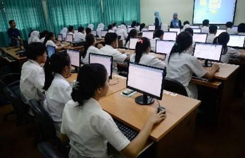 Jaringan Sempat Terganggu, SMP Negeri 6 Kisaran Tetap Gelar UNBK