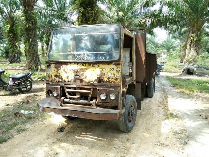 Pria Lansia Tewas Dilindas Truk &lsquo;Spongebob&rsquo;