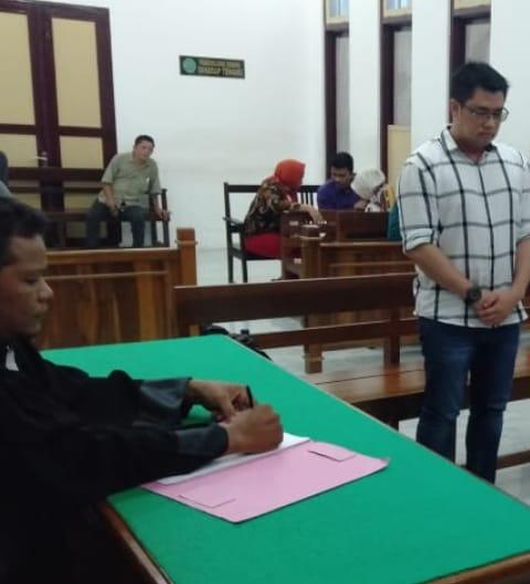 Divonis Lepas, Terdakwa Penipuan Rp1 M Paiman "Tersenyum"