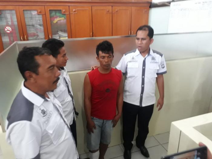 Poldasu Tembak Pembunuh Wanita Pekerja Kafe  