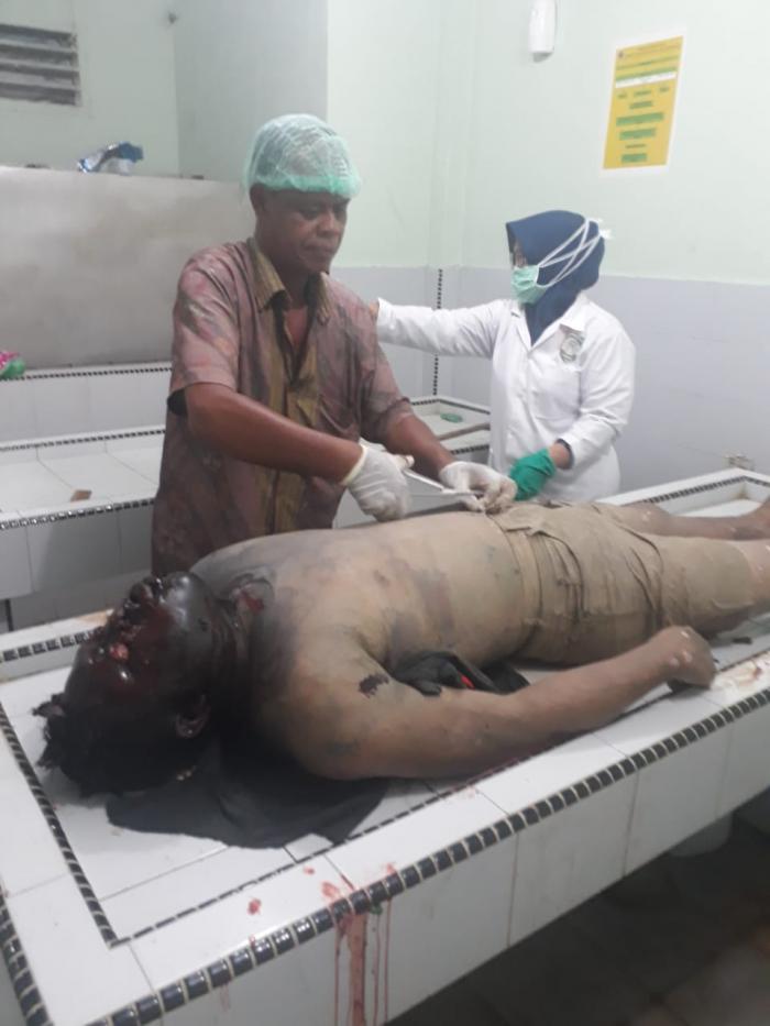 Sesosok Mayat Terapung di Dermaga Belawan 