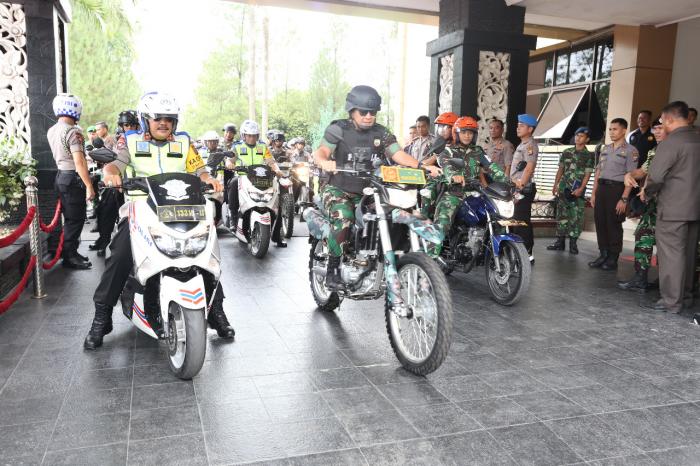 Sinergi Pengamanan Pemilu, Kapoldasu dan Pimpinan TNI Gelar Patroli Keliling  