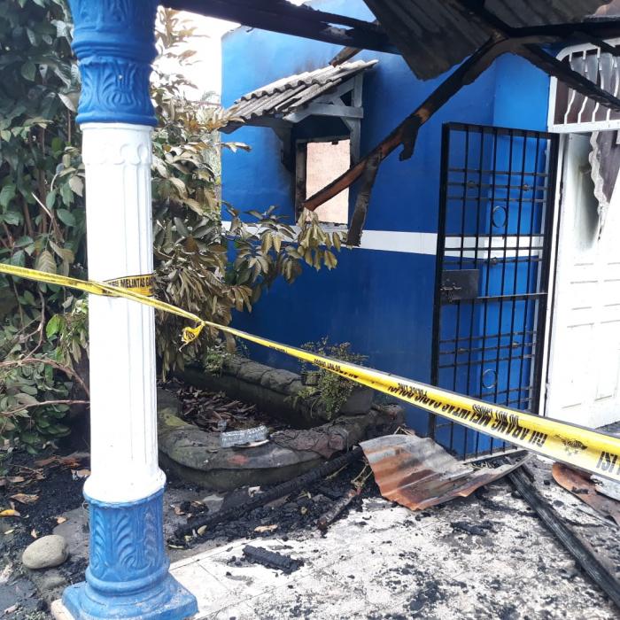 Rumah Sarifah Aini Dilalap Si Jago Merah