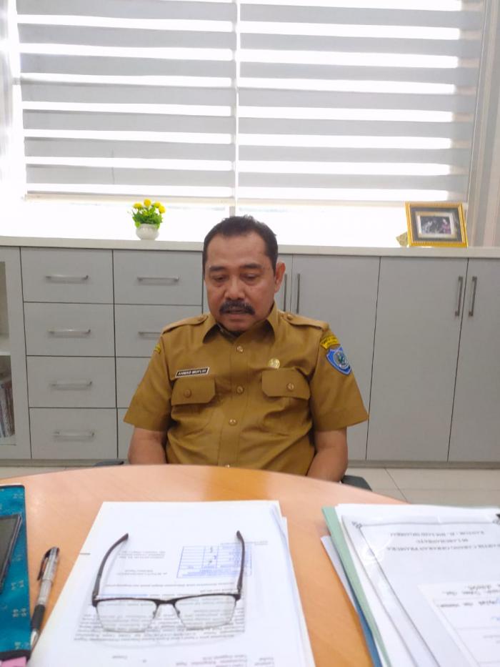 Bupati Labuhanbatu Serahkan SK Honor Kontrak 567 Perawat dan Bidan