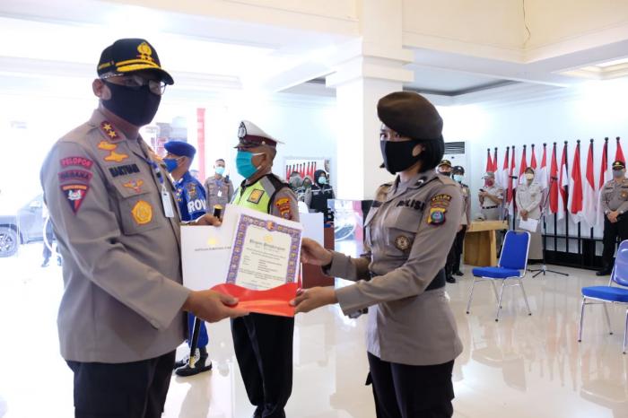 Kapoldasu Beri Penghargaan 3 Personel Berdedikasi di Tengah Pandemi Covid-19