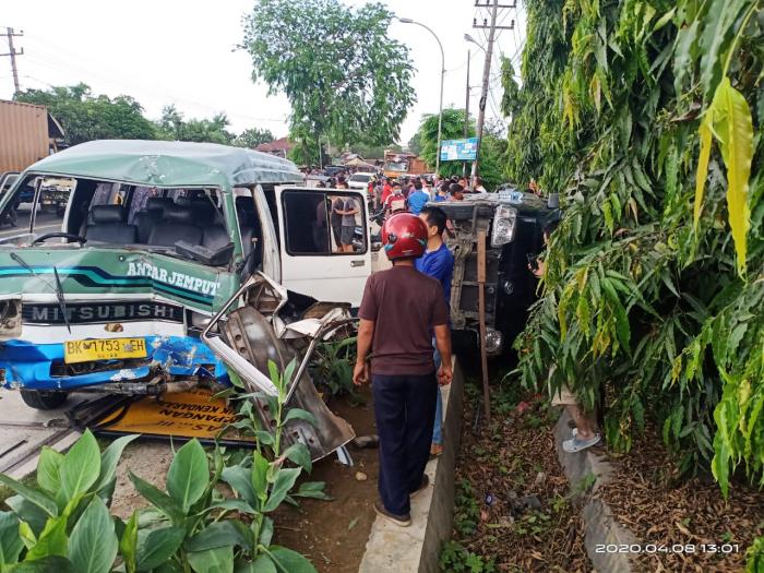 Tabrakan Beruntun, Parbetor Tewas di Tempat 
