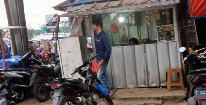 Polisi Diminta Tangkap " F " Pemasok dan Penjual Obat Daftar G di Jalan Dermaga Bogor