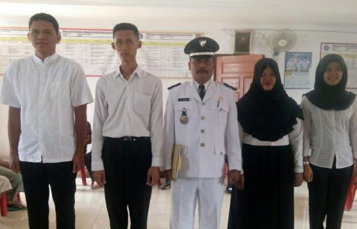 Kepala Desa Pulau Rakyat Ambil Sumpah Jabatan 4 Perangkat Desa 