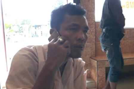 Rebutan Penumpang, Sopir Angkot Pingsan Dikeroyok 