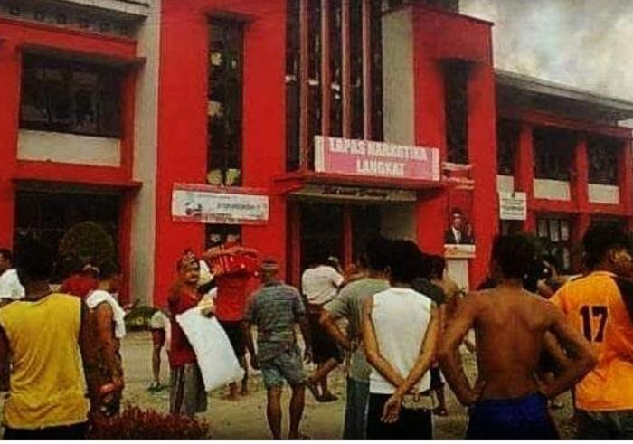 Polisi Amankan 104 Napi Kabur 