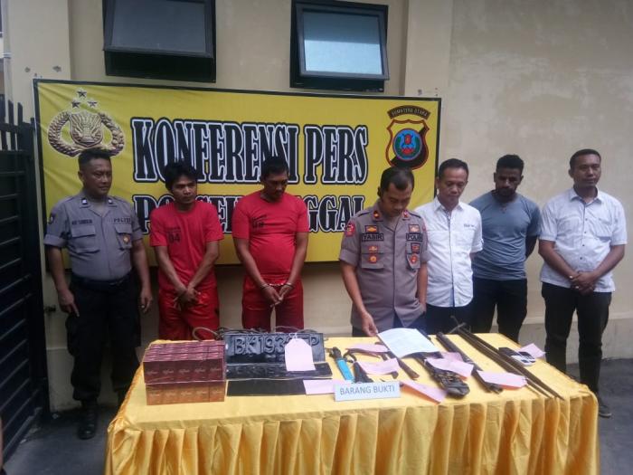 Dua Pencuri Mobil Antar Kabupaten Ditembak Polsek Sunggal