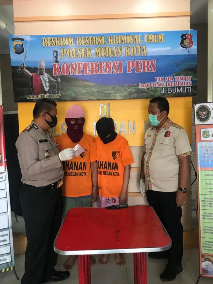Edarkan Sabu, Pasangan Kekasih Paruh Baya Diringkus Polisi 