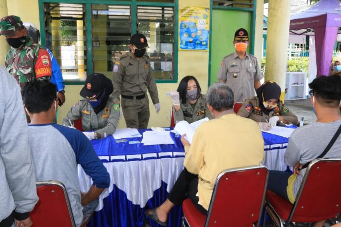 Hari ke-2 Razia Masker, 149 KTP Warga Ditahan, Sebagian Dihukum Push Up