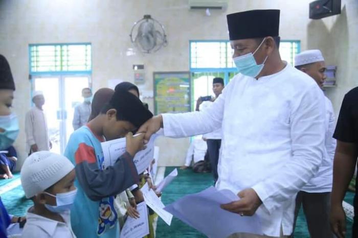 Giat Safari Ramadhan Pemkah Labuhanbatu Berikan Bantuan Vacum Cleaner