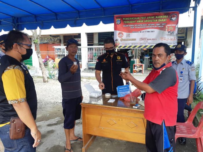 Polisi Sita SIM Sopir Angkutan Positif Narkoba