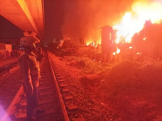 30 Rumah di Jalan Wahidin Musnah Terbakar