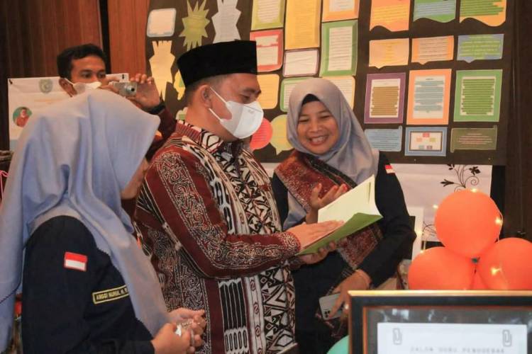 Bupati Labuhanbatu Berikan Arahan Pada Acara Festival Hasil Belajar Lokakarya 7 Program Pendidikan Guru Penggerak