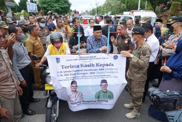 Suasana Haru Warnai Pelepasan Wali Kota & Wakil Wali Kota Tebing Tinggi