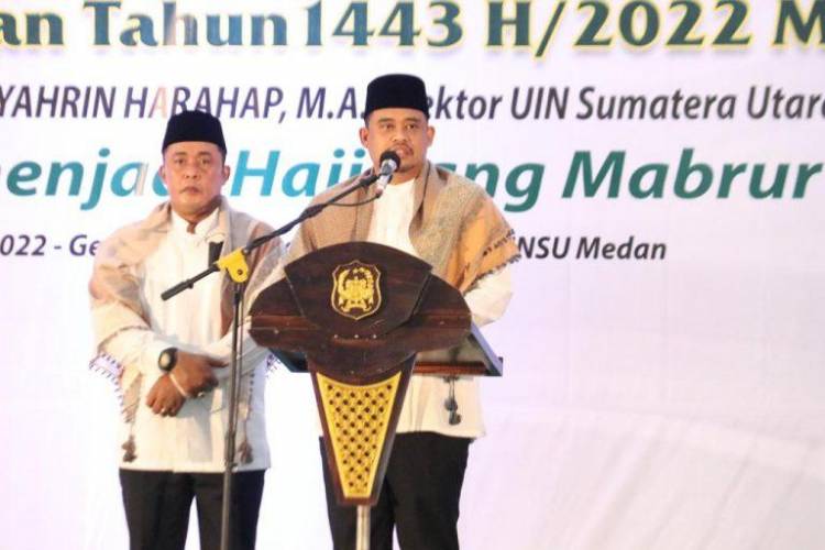 Walikota Medan Titip Doa Kepada 1.077 Calhaj agar Medan Kota Berkah