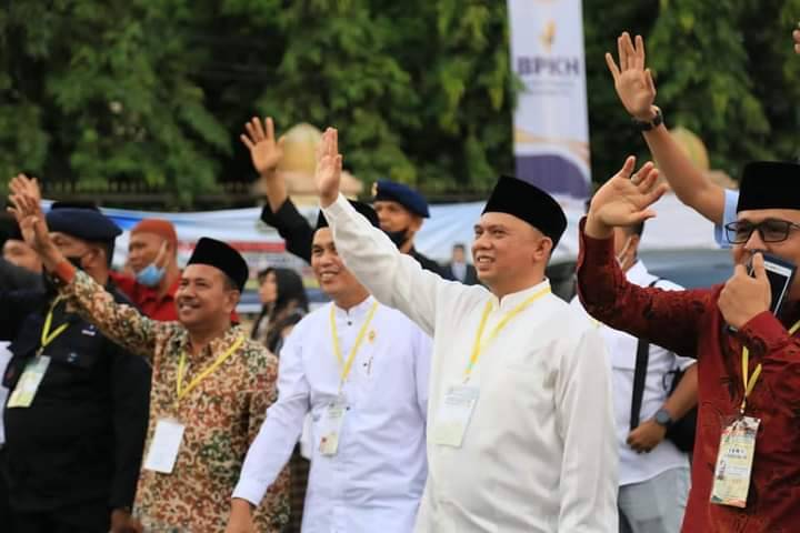 Bupati  dr.H.Erik Adtrada Ritonga, MKM, Lepas 216 Calhaj Labuhanbatu