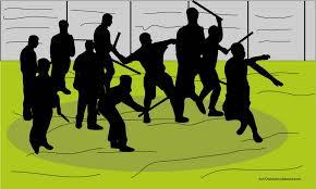 Terkait 'Golden Game', Polisi Dihadang Massa Bayaran