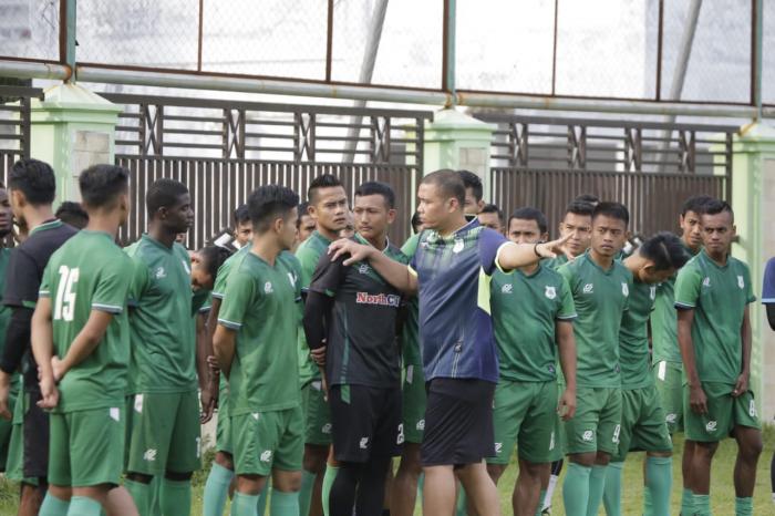 PSMS Ditangani Suharto Lawan Persebaya 