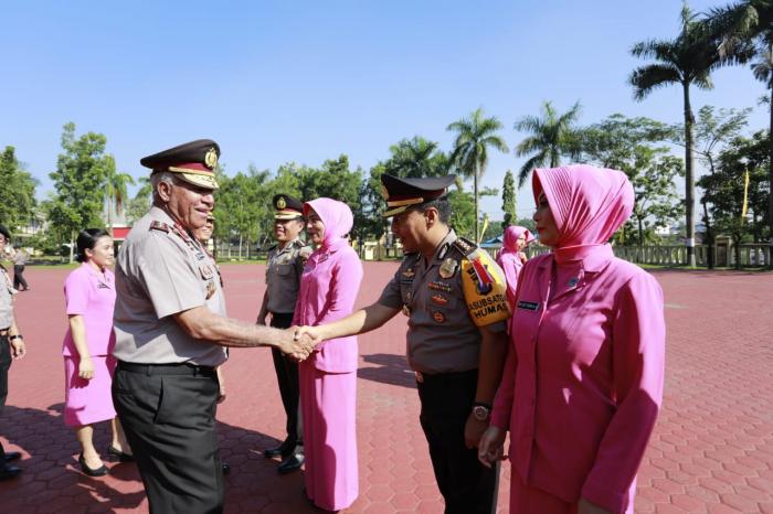Kabid Humas Poldasu Naik Pangkat, Anggota Berprestasi Dapat Promosi 